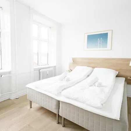 Beautiful 2-bed - 307